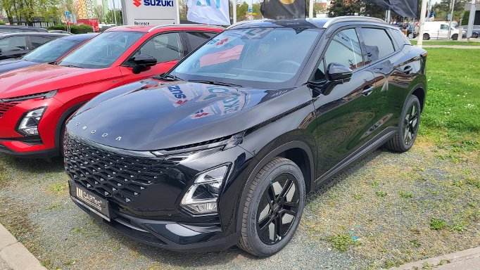 OMODA 5 - černá - 682 000 Kč