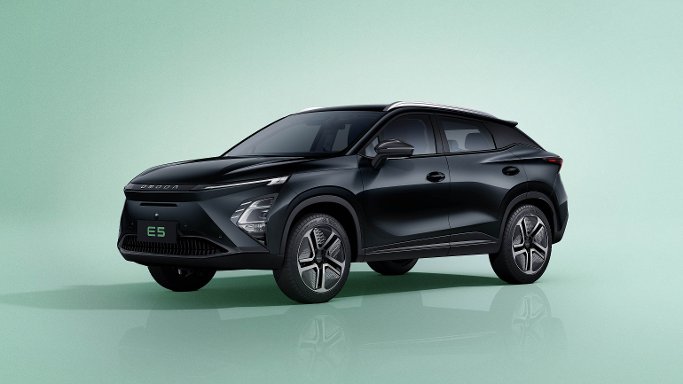 OMODA 5 EV - černá - 832 000 Kč